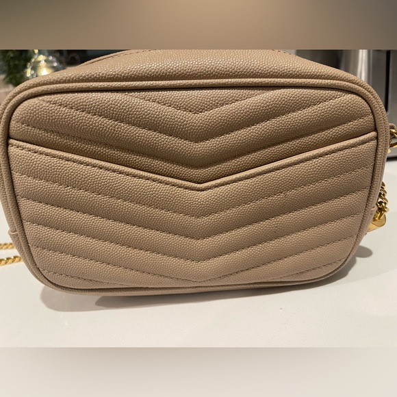 Yves Saint Laurent Beige Quilted Crossbody Bag - Picture 8 of 12